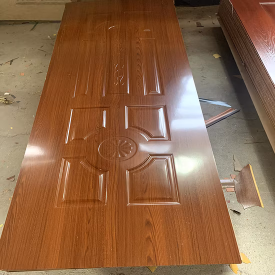 China Fábrica de painéis decorativos WPC MDF para portas internas